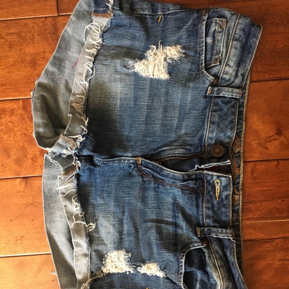 Ripped jean shorts!